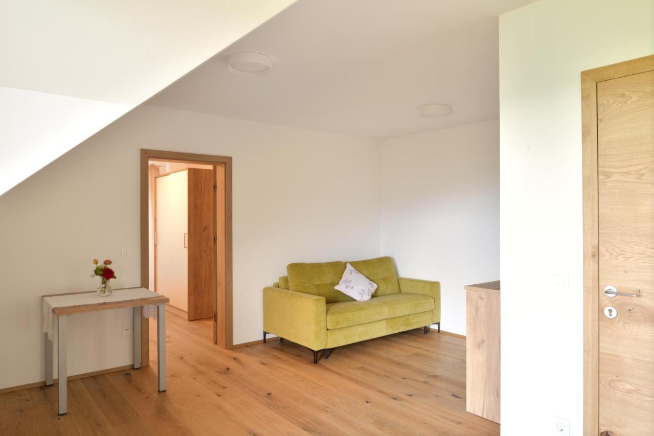 Farm Stay Jarc Vineyard Svecina Eksteriør billede