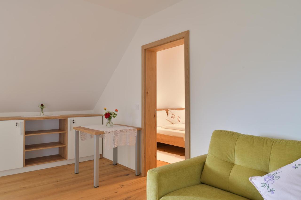 Farm Stay Jarc Vineyard Svecina Eksteriør billede